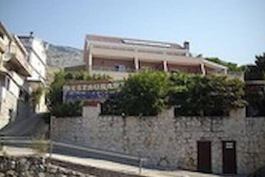 Recommendation For Small And Young Families Duće Exterior foto